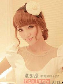 成人扎短发视频女孩,展现时尚短发风采