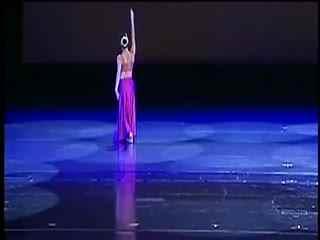 独舞成品成人傣族舞视频,独舞之美，传承千年文化魅力