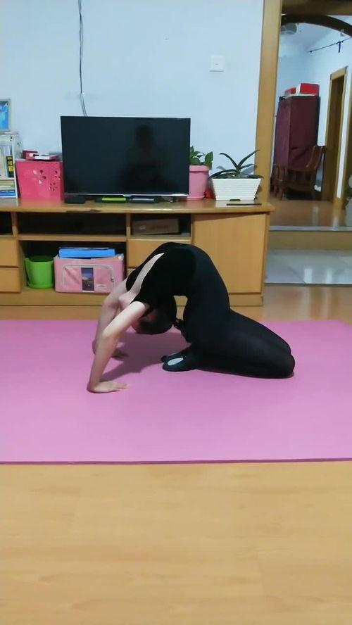 成人胸腰拉伸视频教学,轻松解锁身体柔韧性，提升日常活动舒适度